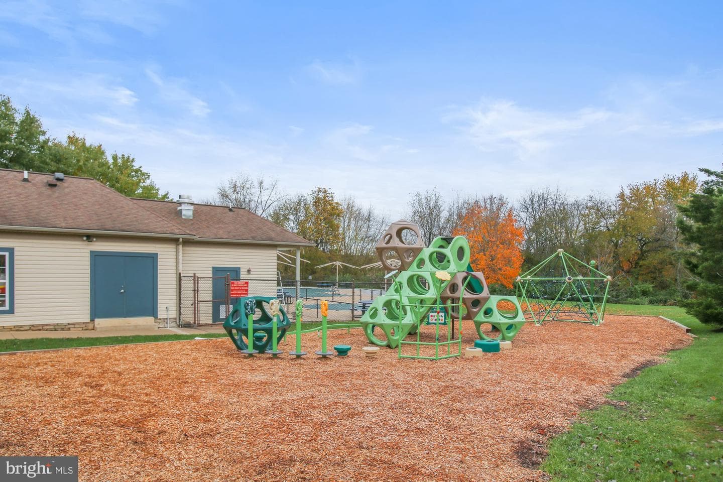 2539 Waterside Drive photo 57