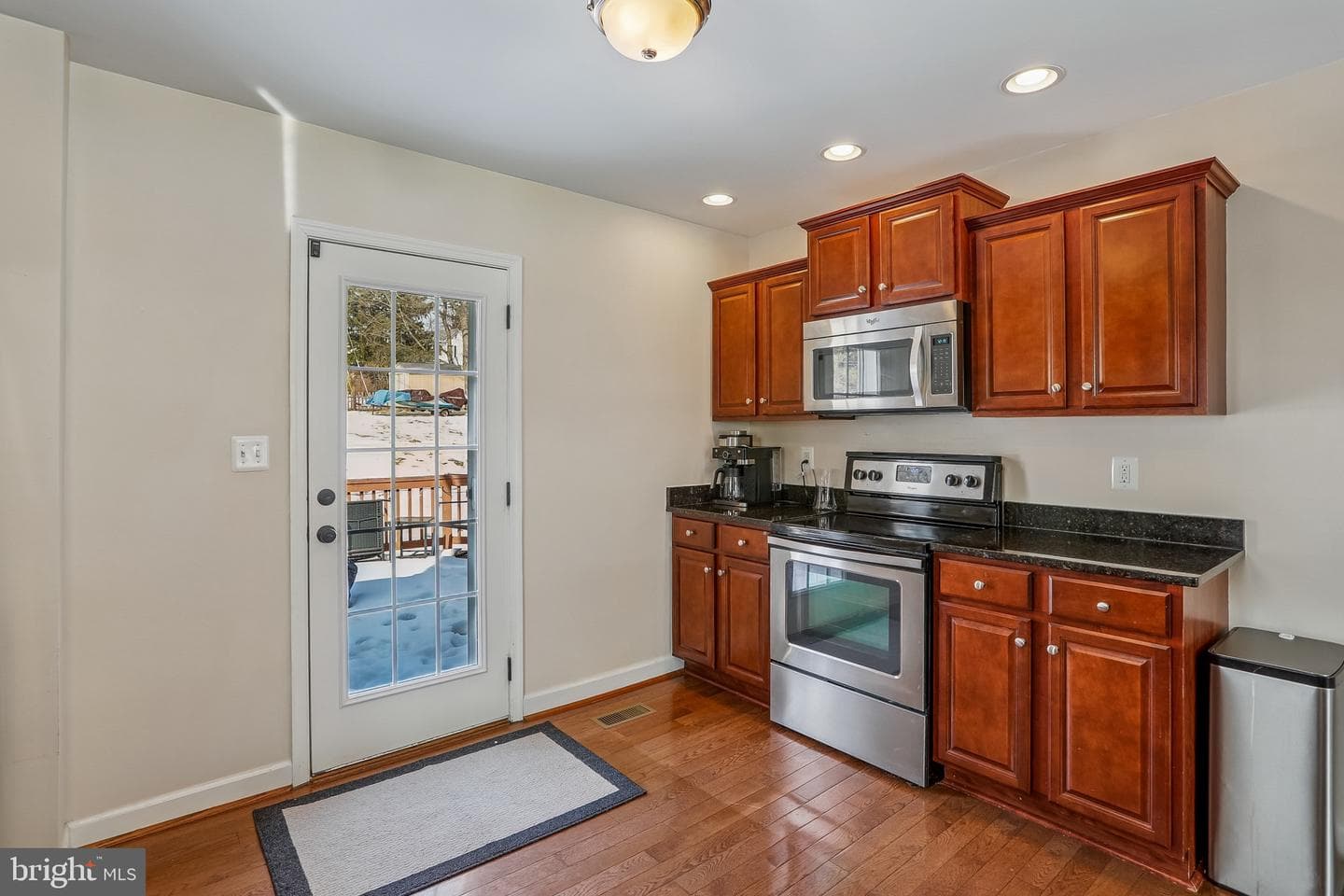 207 Broad Street photo 10