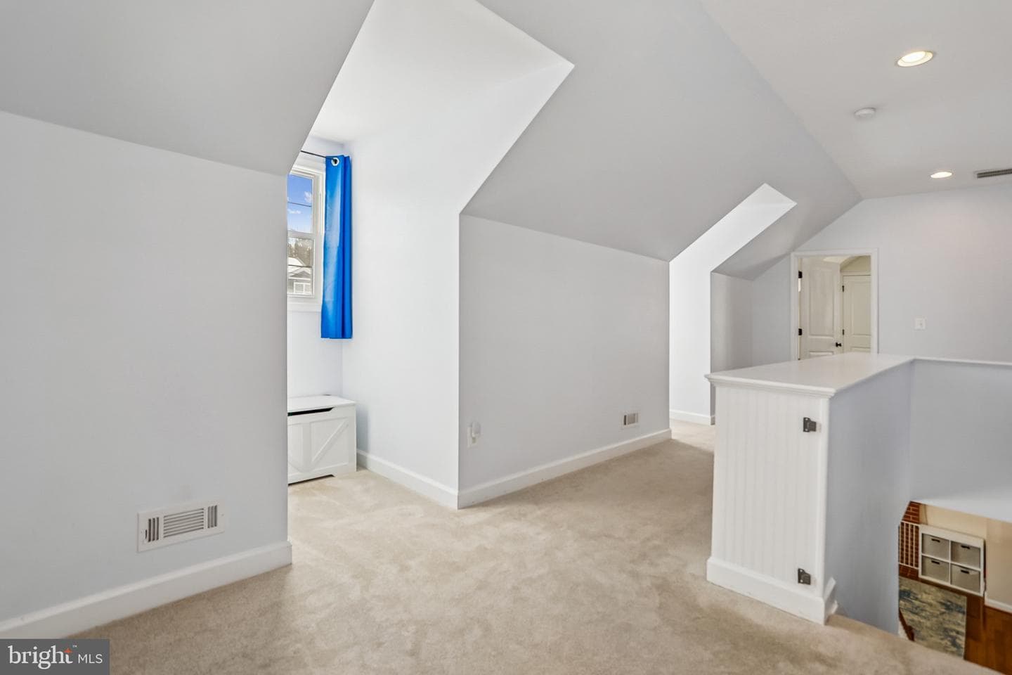 207 Broad Street photo 20