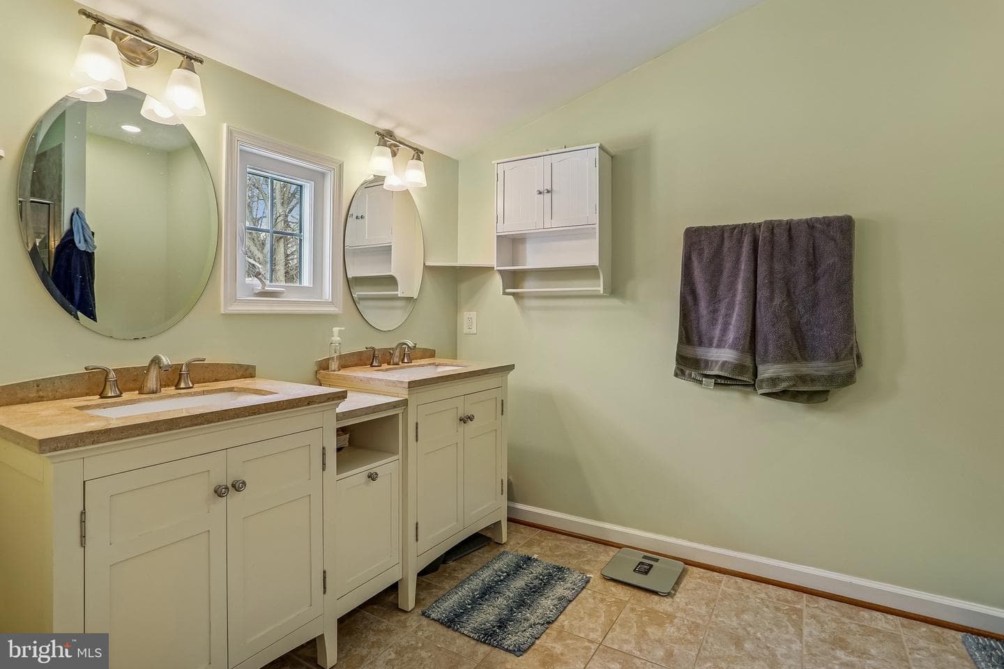 207 Broad Street photo 29
