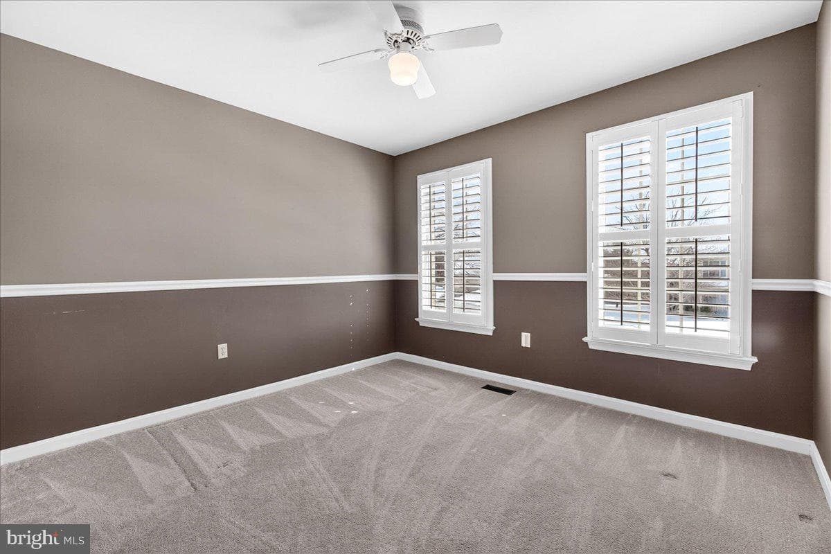 201 Sheffield Court photo 36