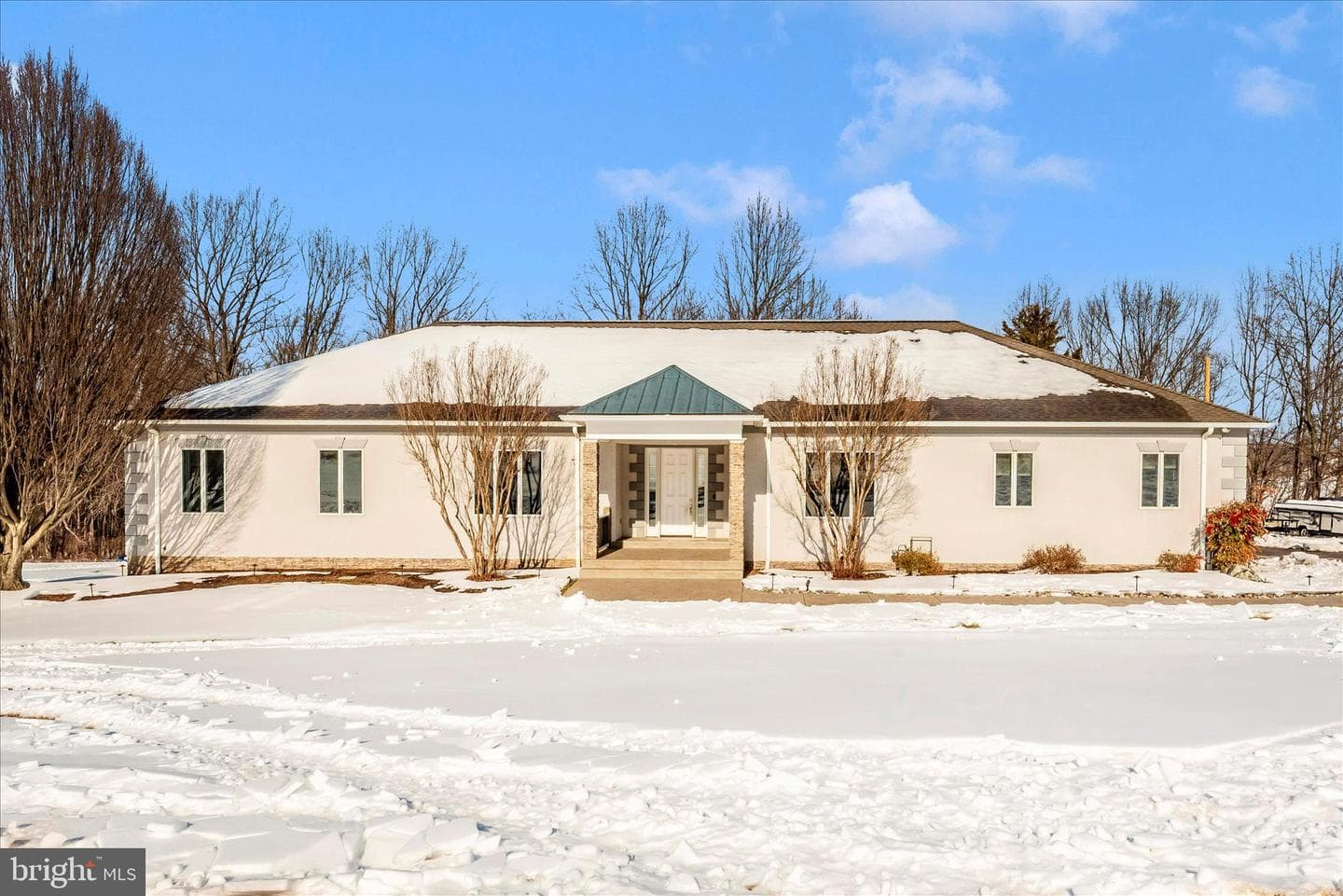 4732 Westwind photo 2