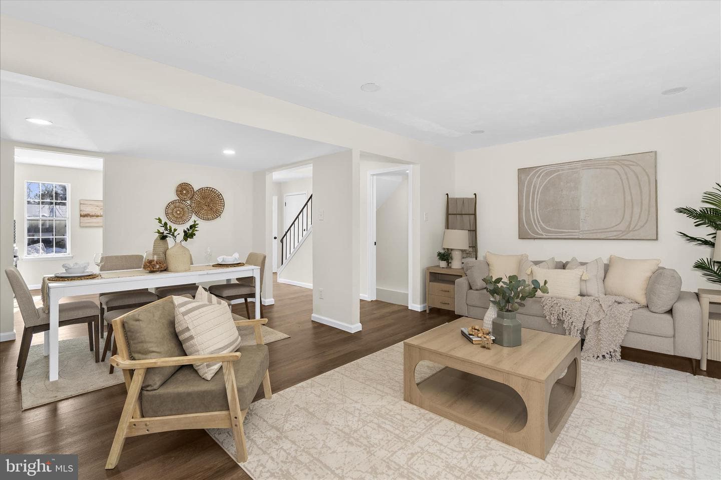 196 Key Parkway photo 1