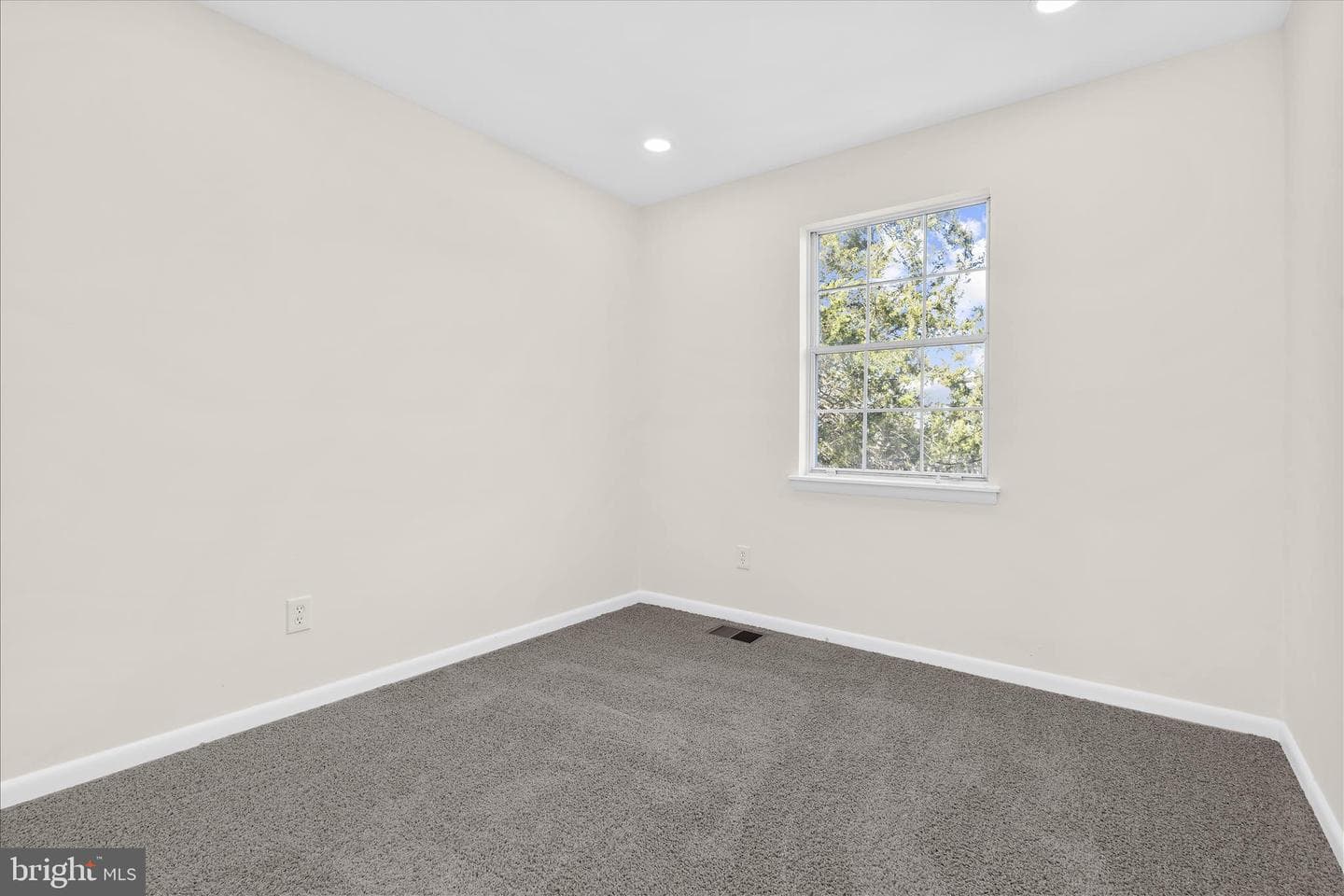 196 Key Parkway photo 21