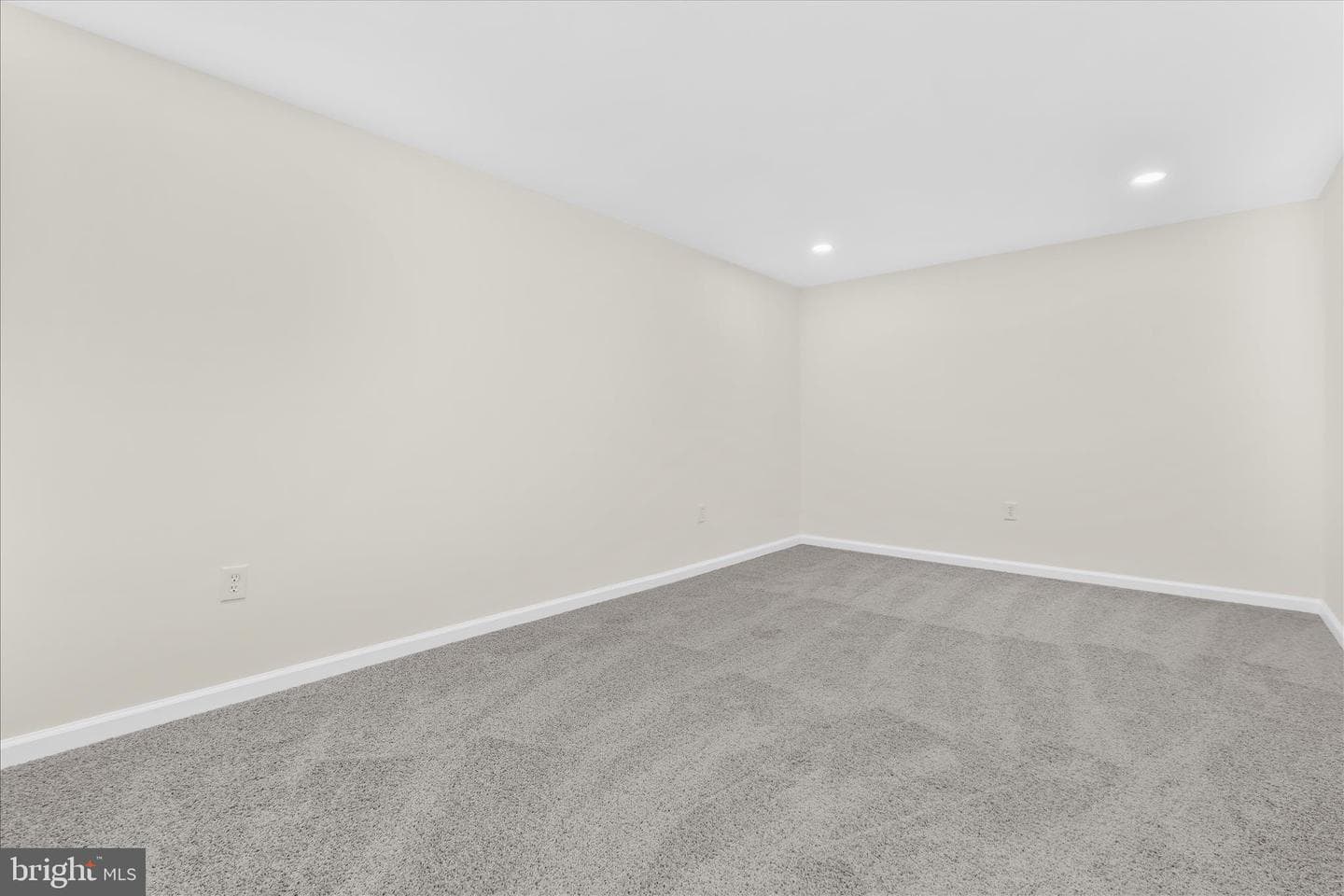 196 Key Parkway photo 32