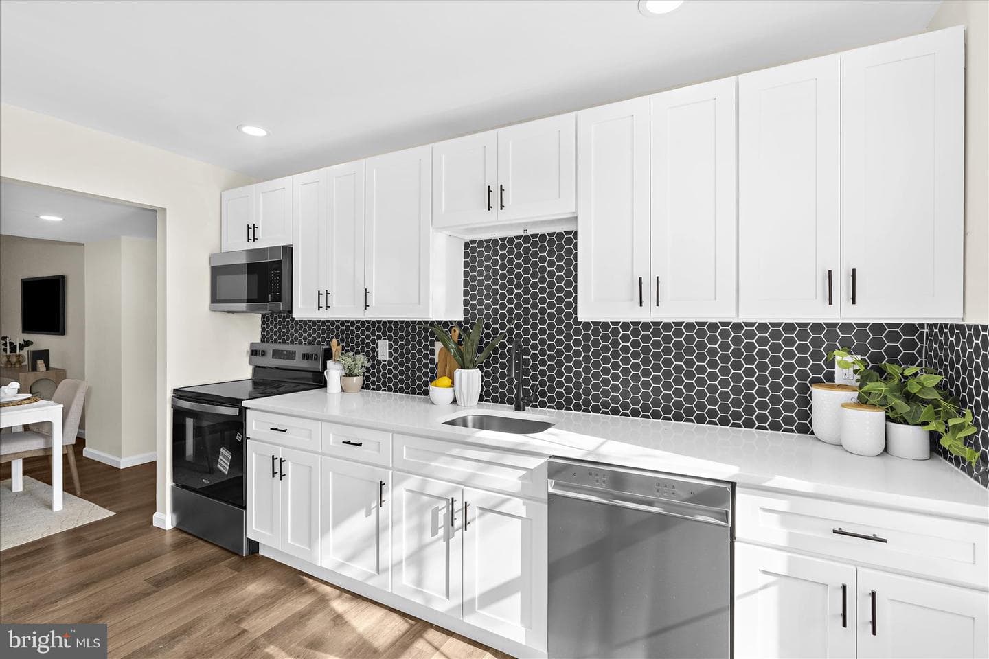 196 Key Parkway photo 9