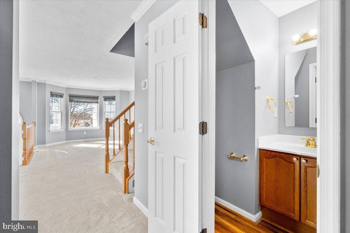 5636 Ashburn Terrace photo 13