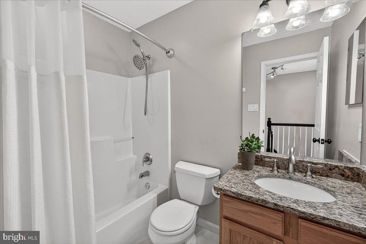 5653 Tessie Court photo 27