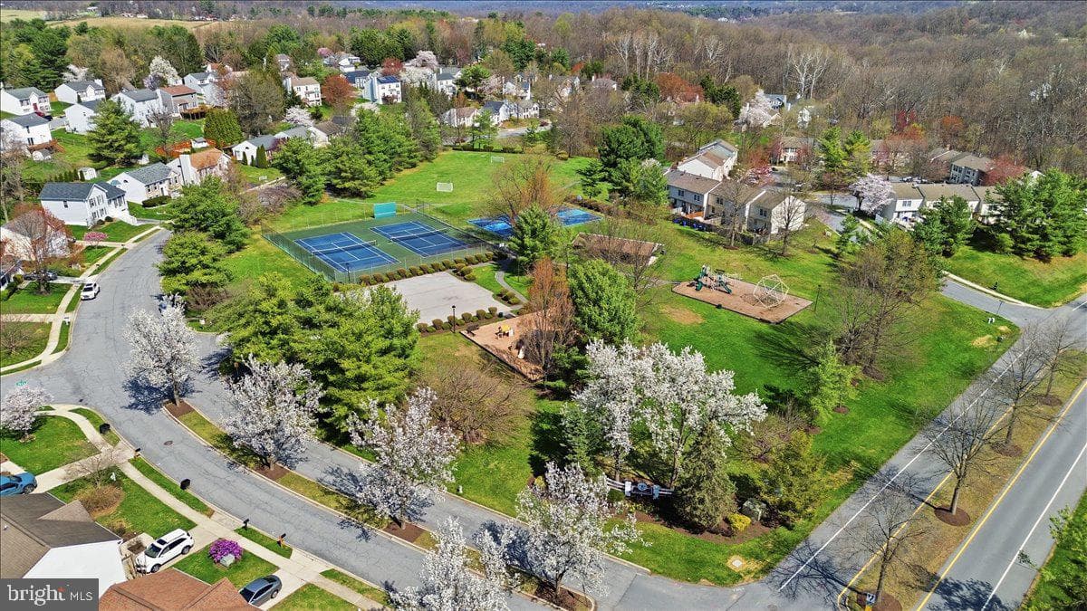 5653 Tessie Court photo 44