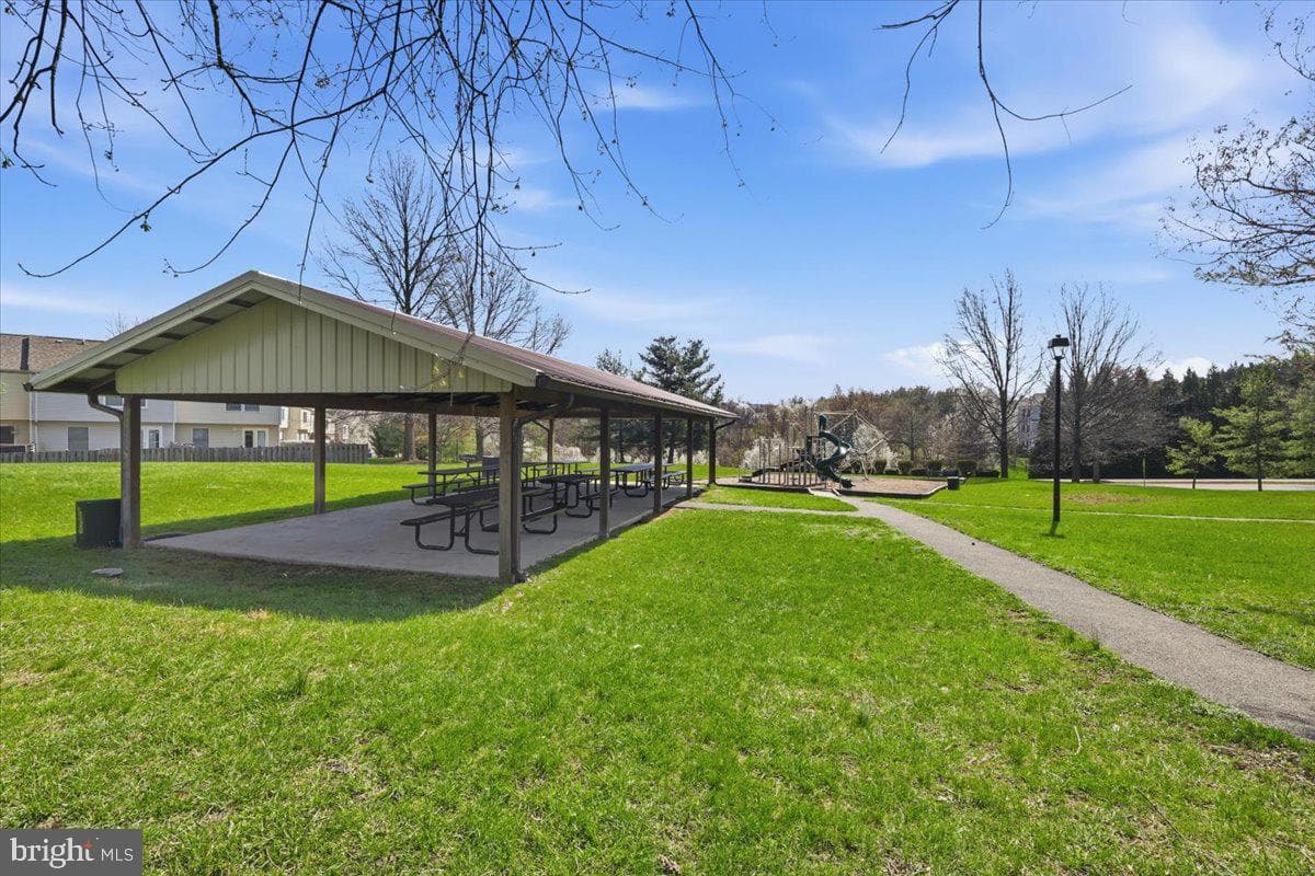5653 Tessie Court photo 52