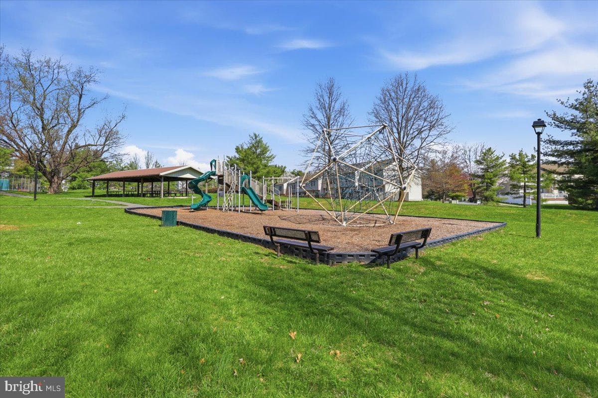 5653 Tessie Court photo 54