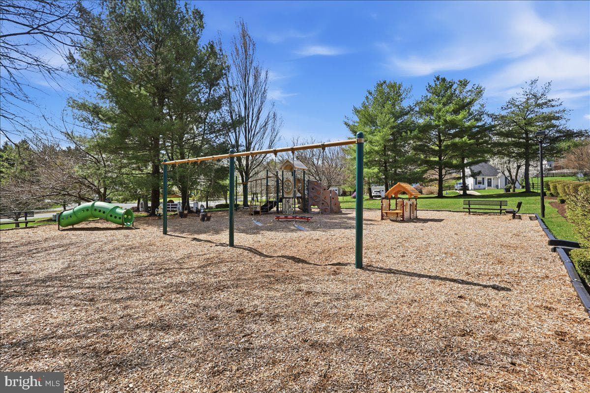 5653 Tessie Court photo 56