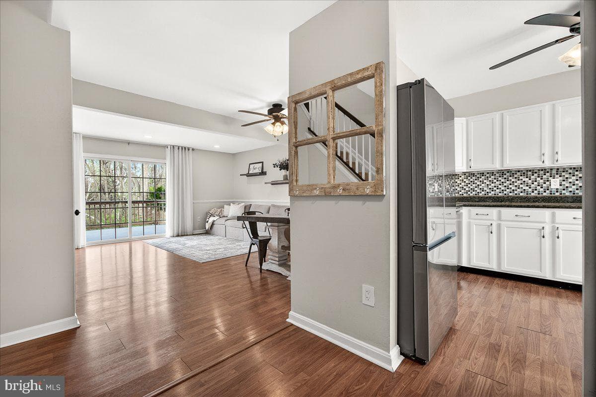 5653 Tessie Court photo 6