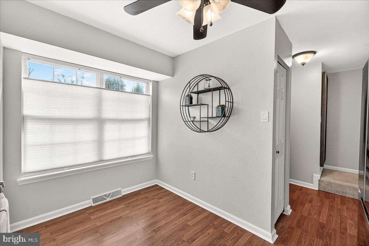 5653 Tessie Court photo 7