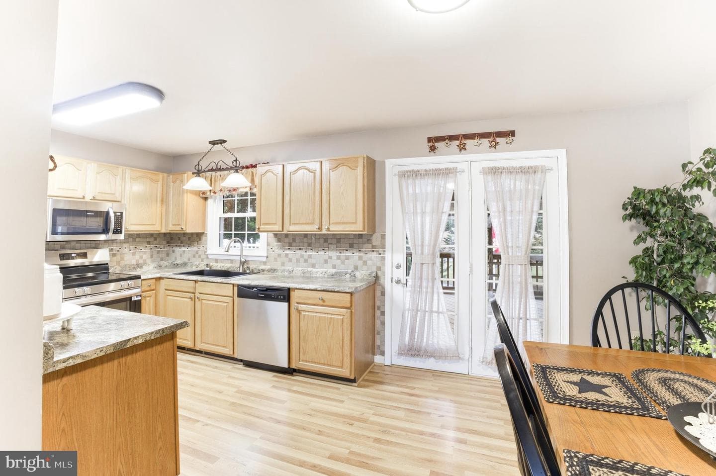 1 Walnut Pond Court photo 10