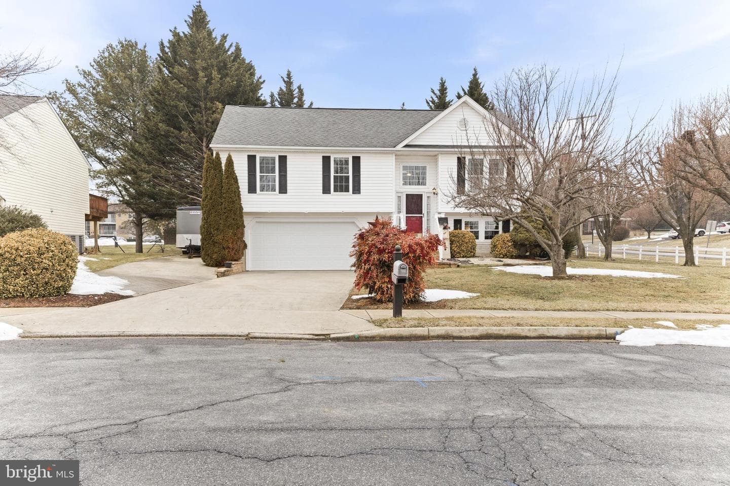 1 Walnut Pond Court photo 2