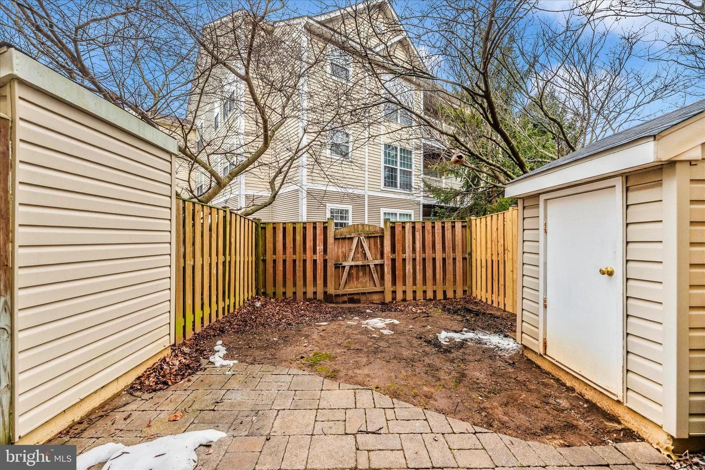 607 Hollowstone Road photo 46