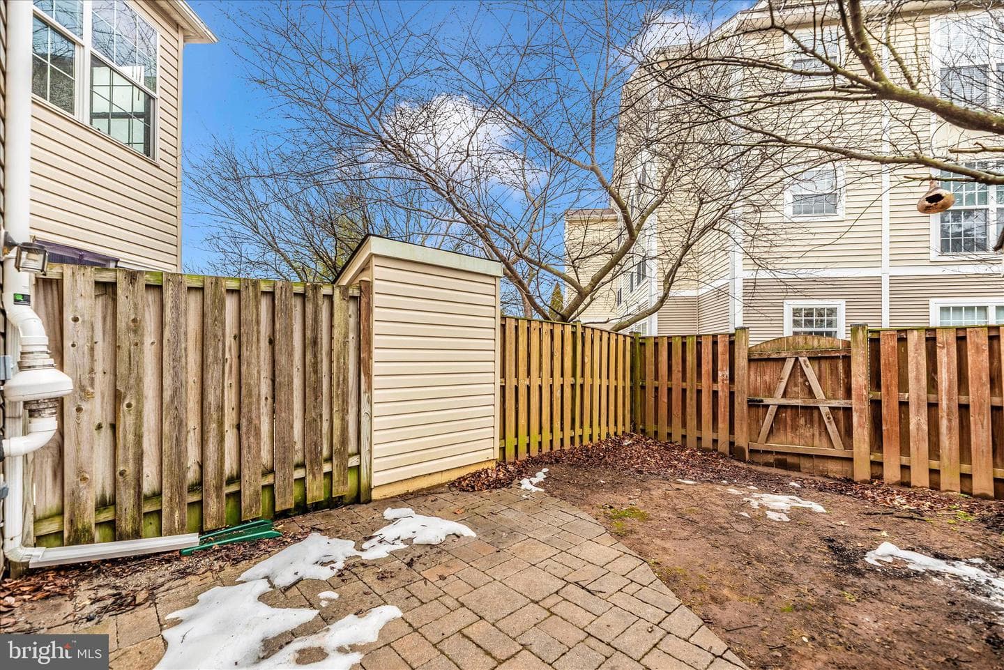607 Hollowstone Road photo 48