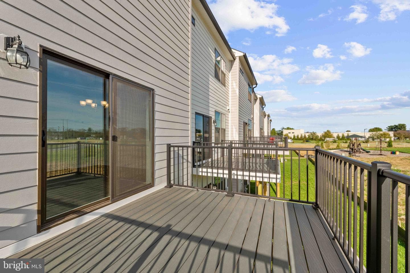 417 Ensemble Way photo 34