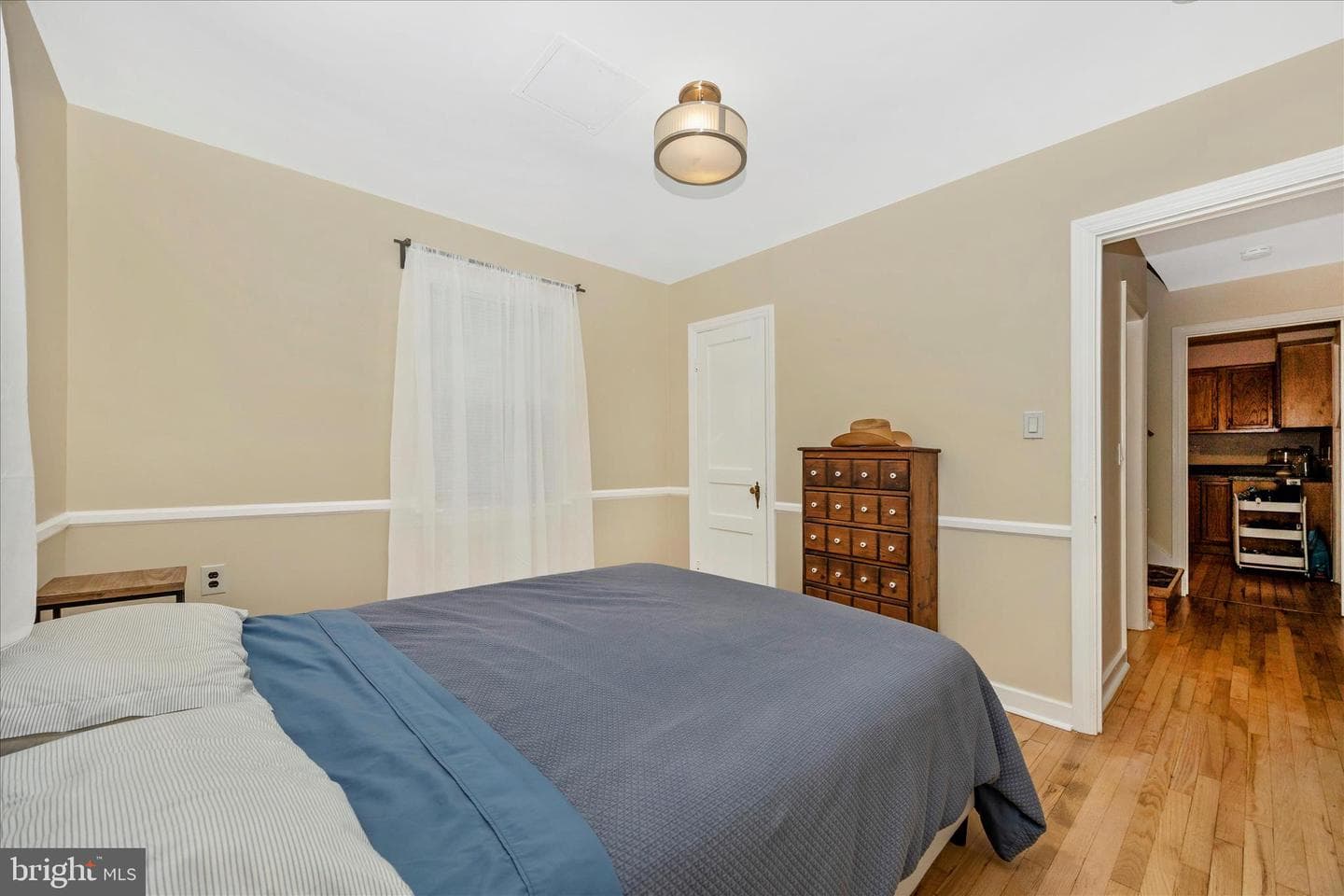633 Lee Place photo 16