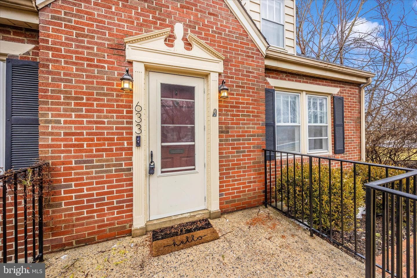633 Lee Place photo 35