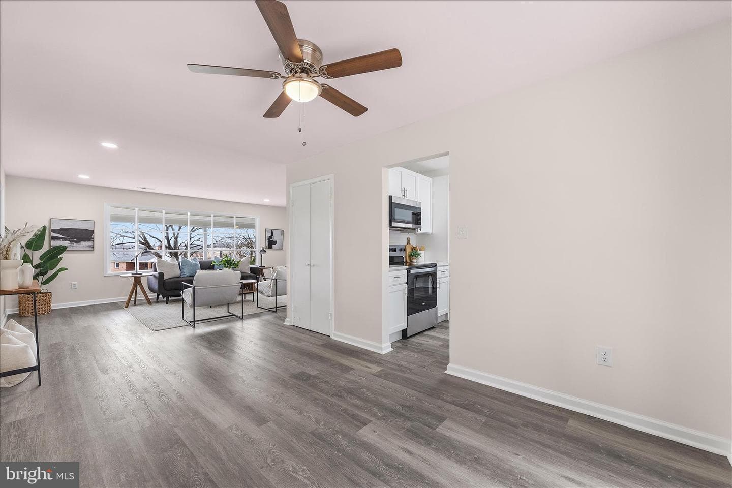 8795 Hickory Hill photo 13