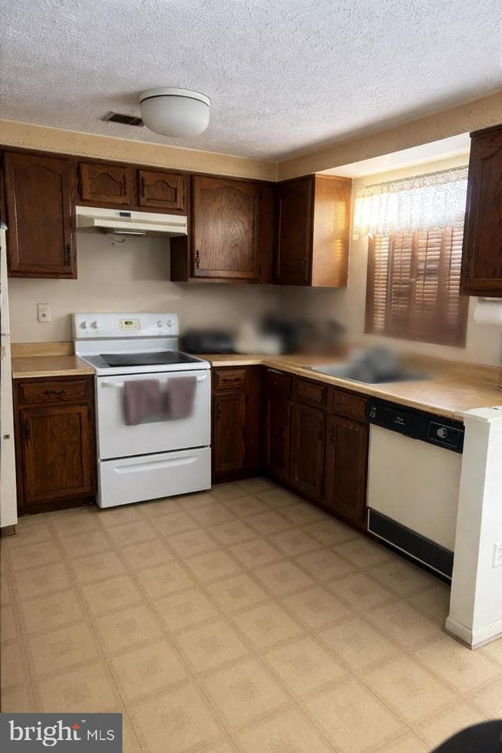 545 Beebe Court photo 6