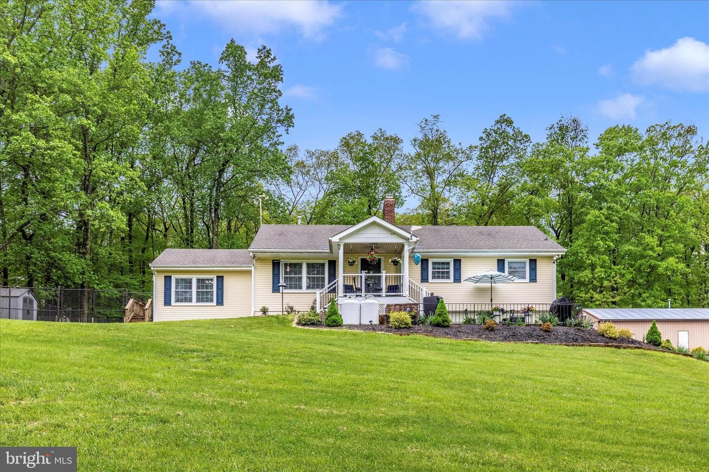 1676 Monument Road photo 2