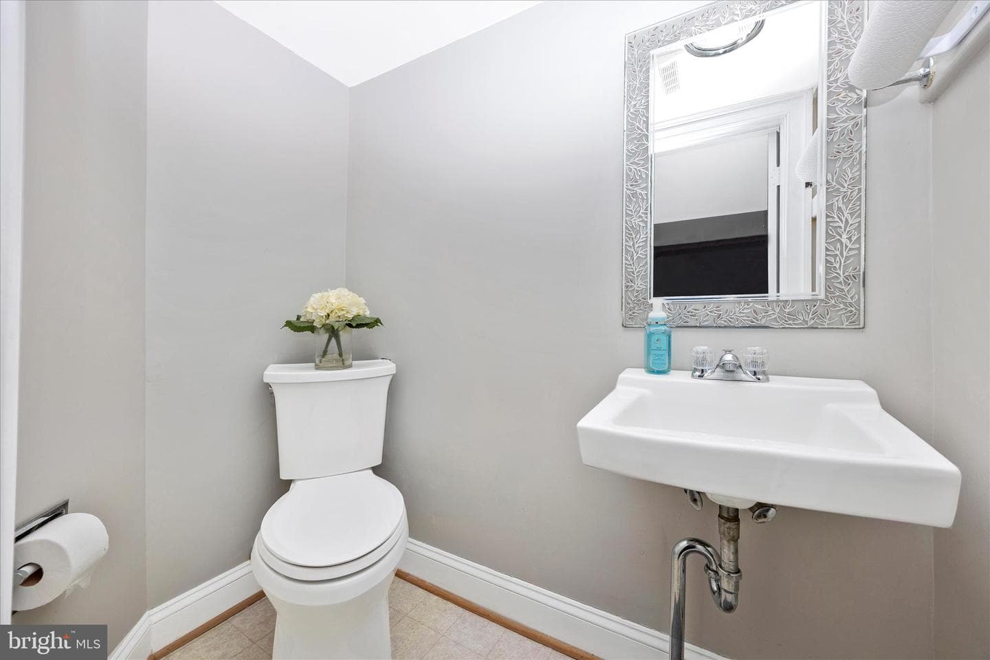 1676 Monument Road photo 32