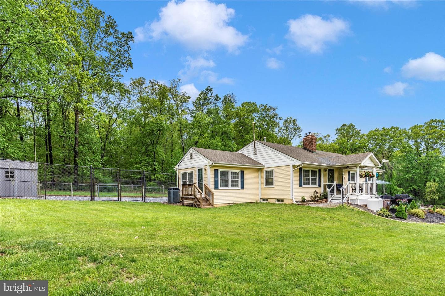 1676 Monument Road photo 43