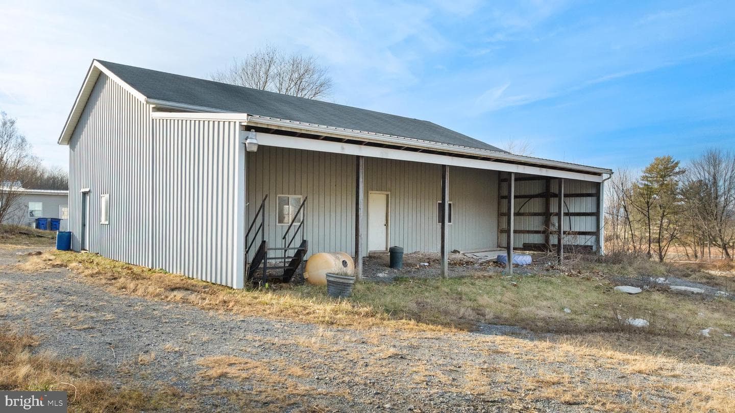 12420 Smith Lane photo 10