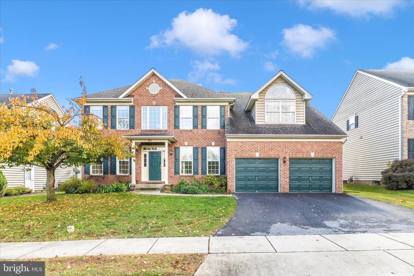 102 Sunlight Drive photo 1