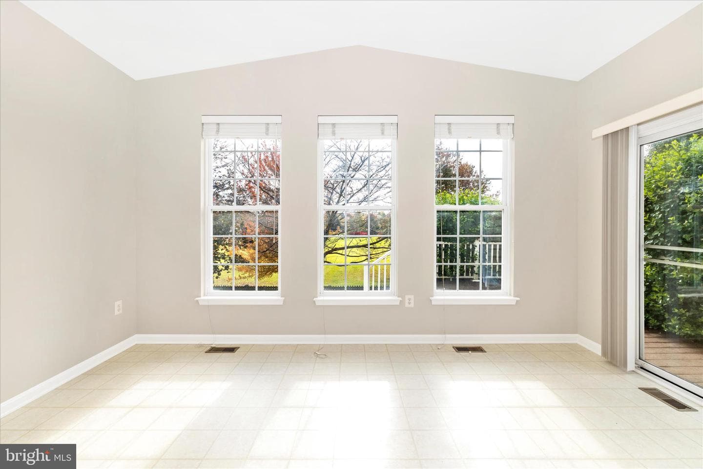 102 Sunlight Drive photo 15