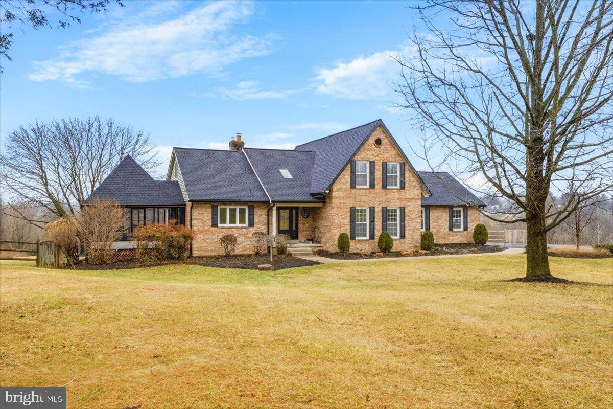 3293 N Hill Court photo 4