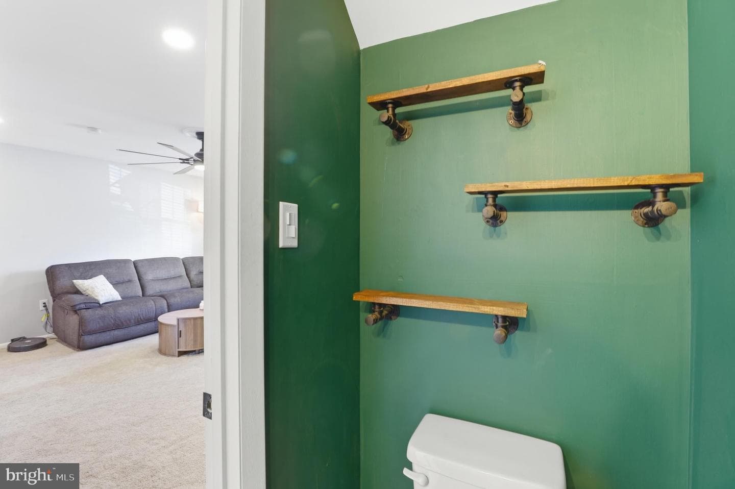 6844 Carnation Circle photo 10