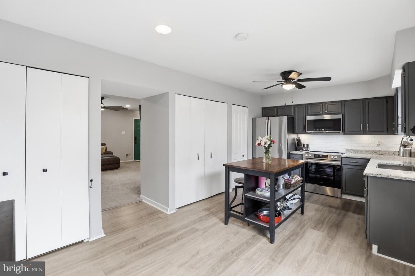 6844 Carnation Circle photo 13