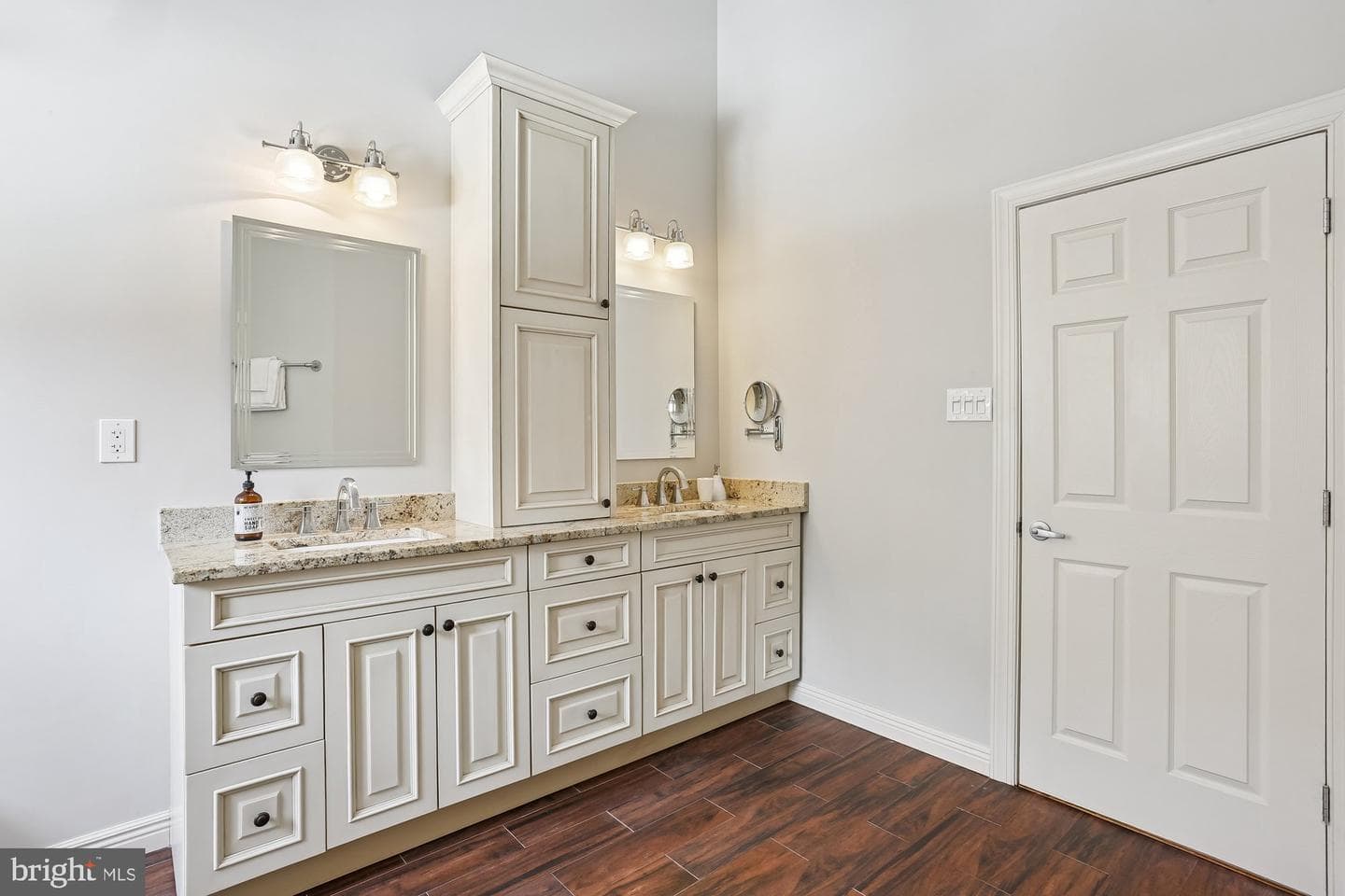 11208 Yardley Place photo 37