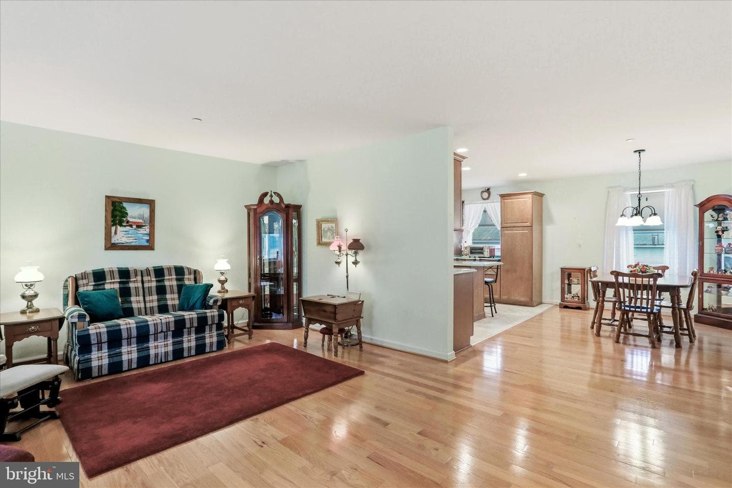 101 E Elizabeth Street photo 4