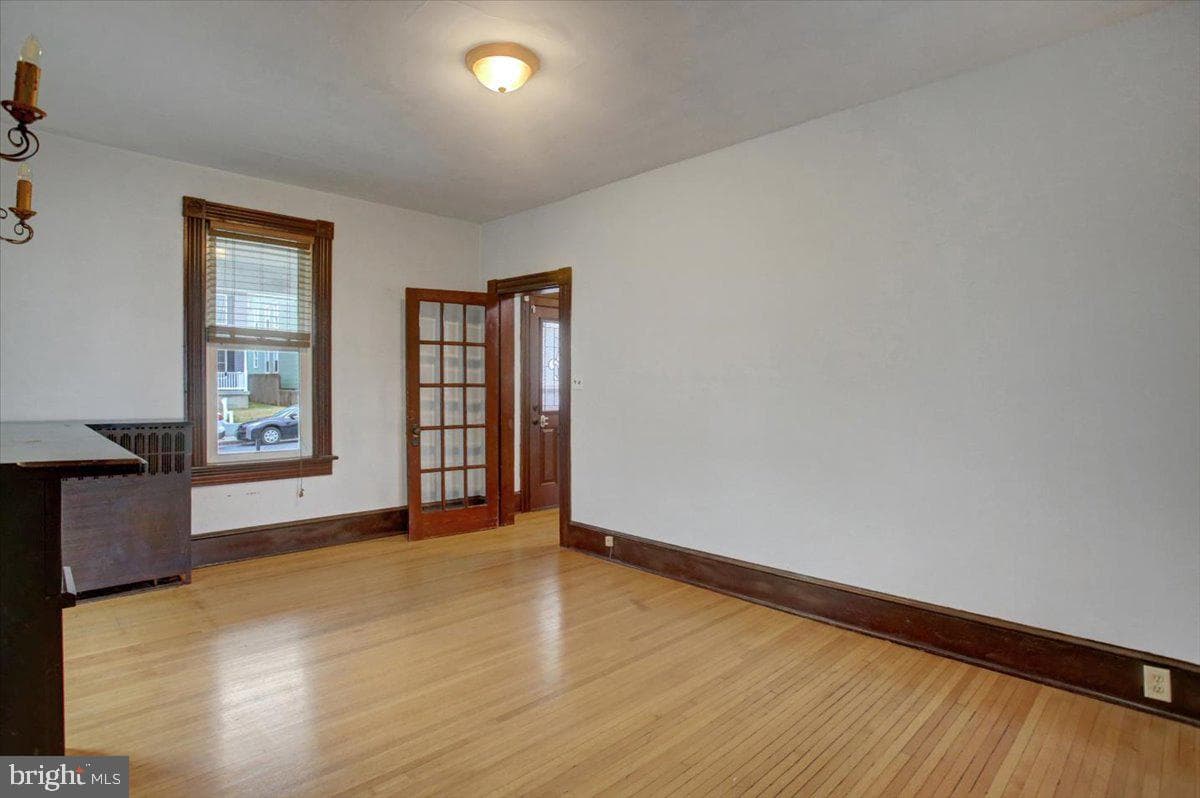22 Virginia Avenue photo 11