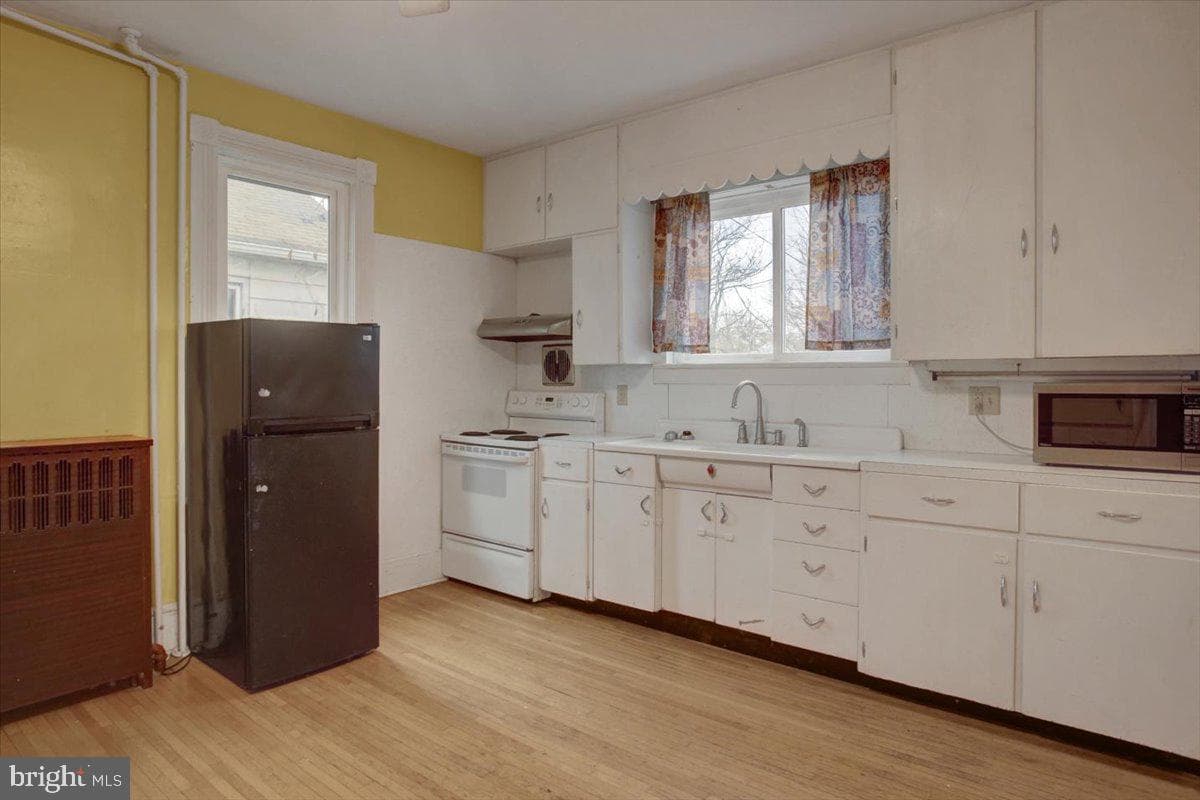 22 Virginia Avenue photo 17
