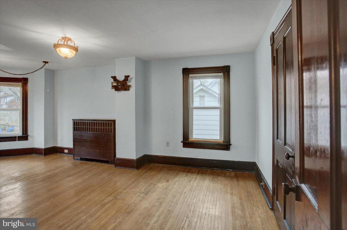 22 Virginia Avenue photo 28