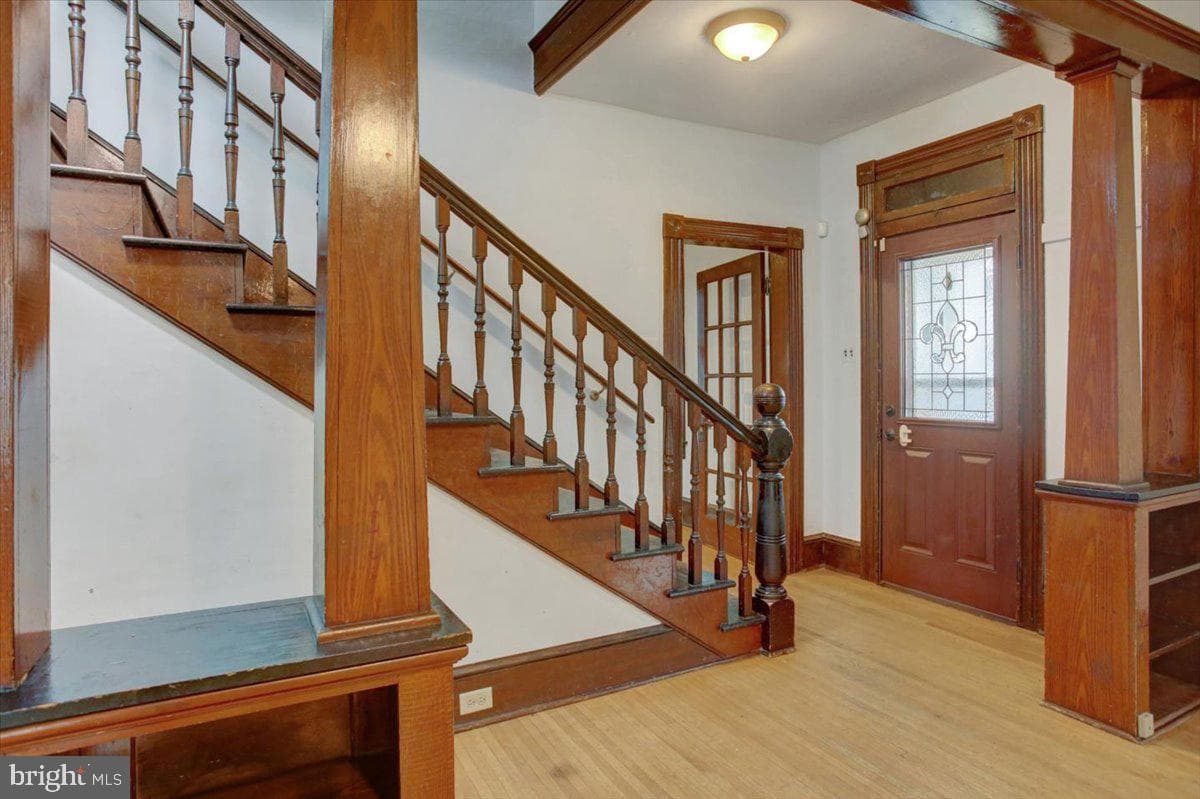 22 Virginia Avenue photo 9