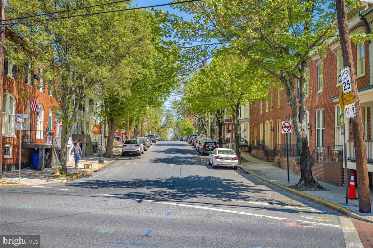 103 S Market Street #301 photo 24