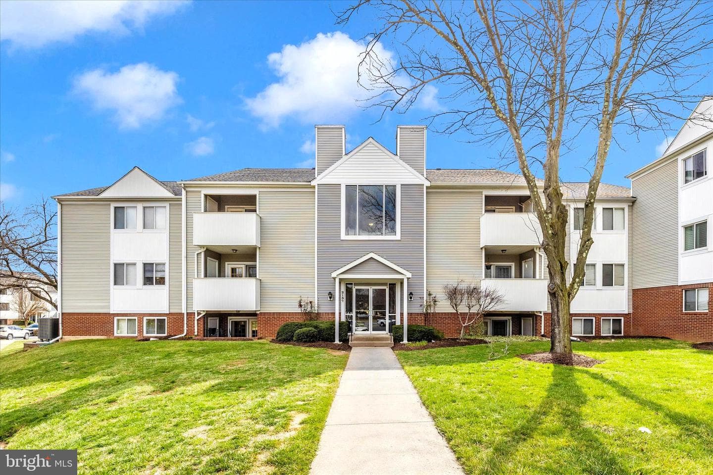 2137 Wainwright Court #1b photo 1