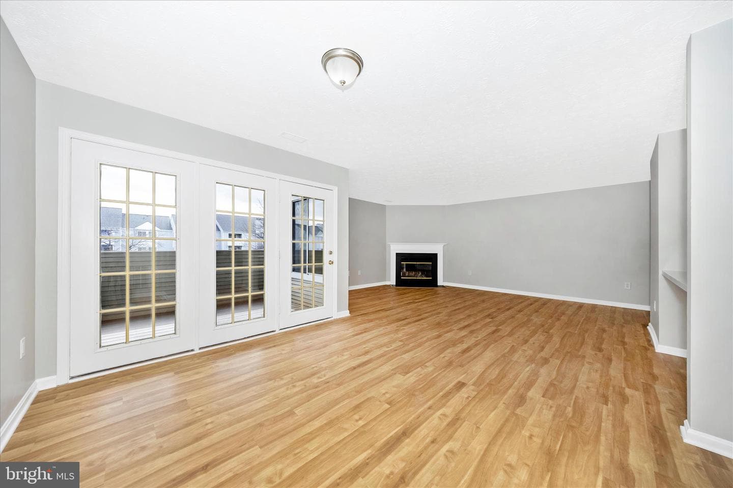 2137 Wainwright Court #1b photo 12