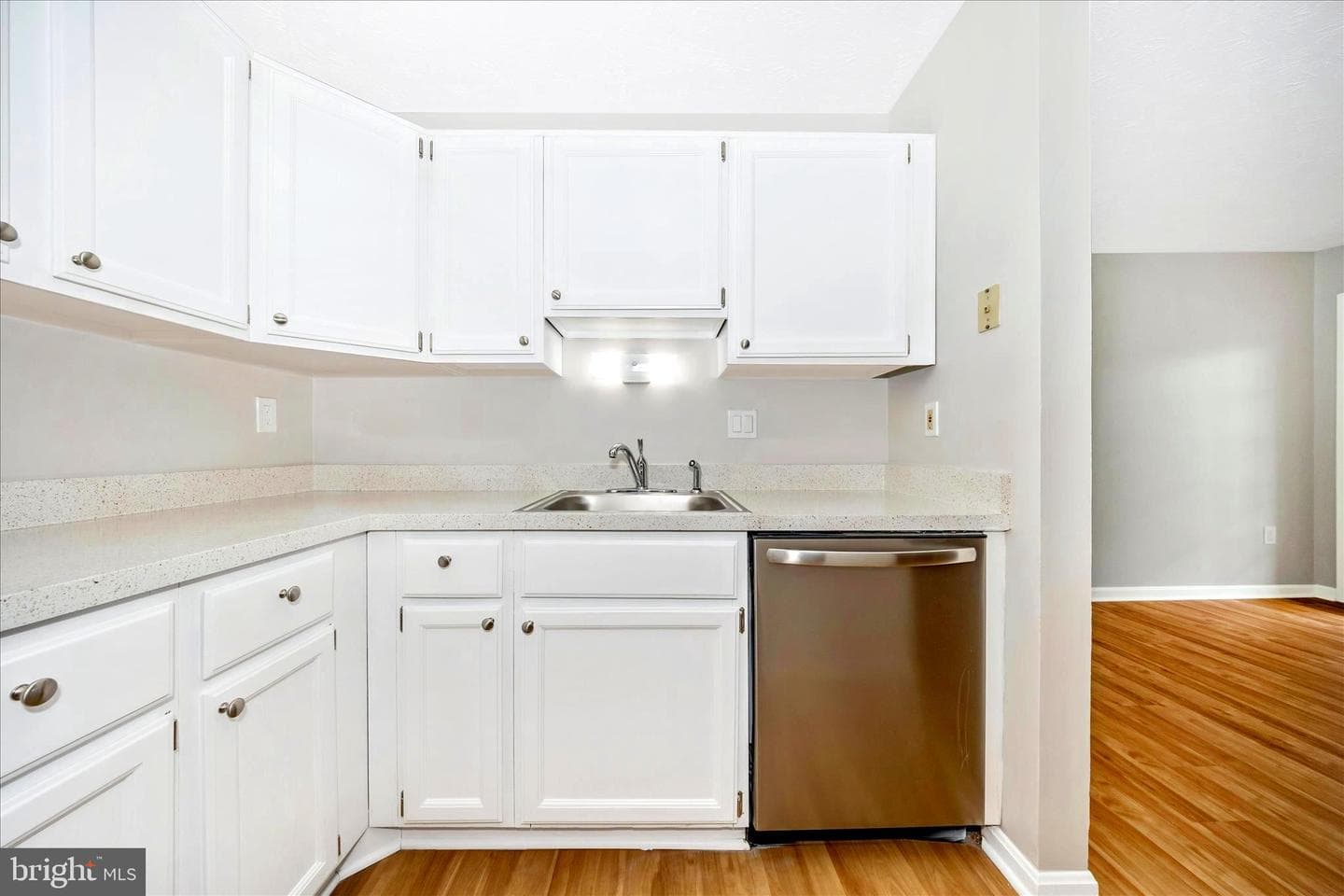 2137 Wainwright Court #1b photo 19