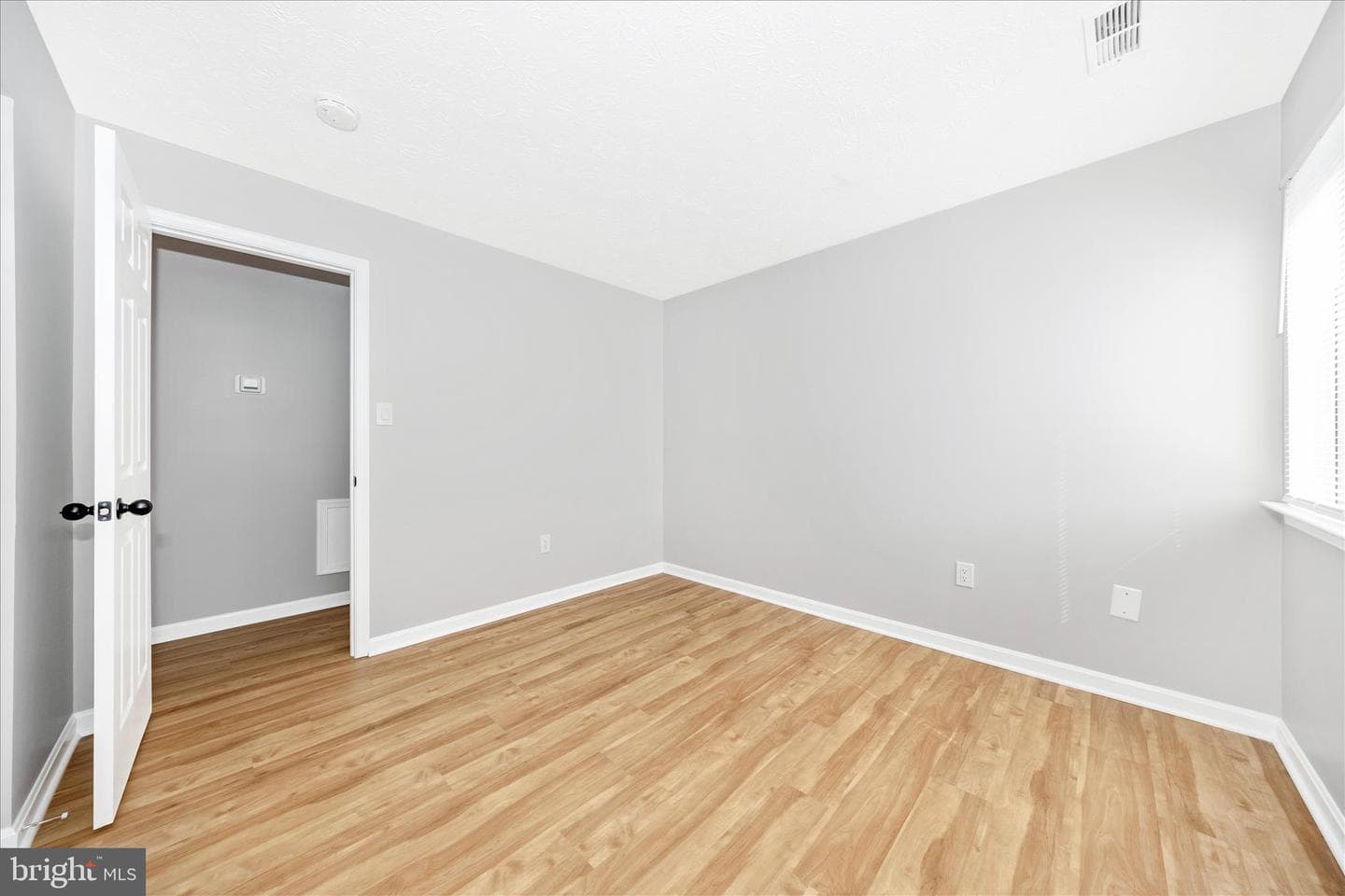 2137 Wainwright Court #1b photo 34