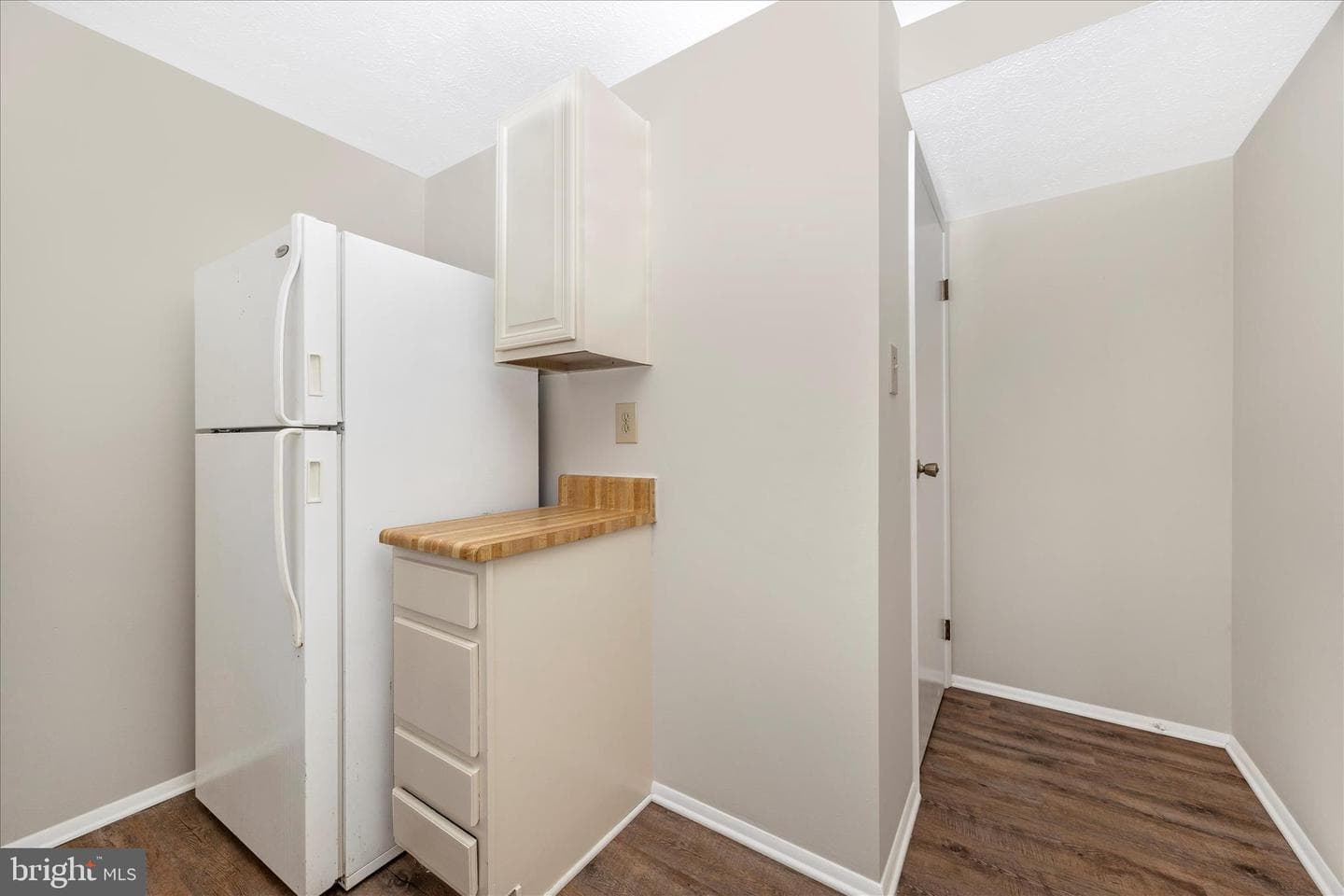 1758 Springfield Lane photo 21