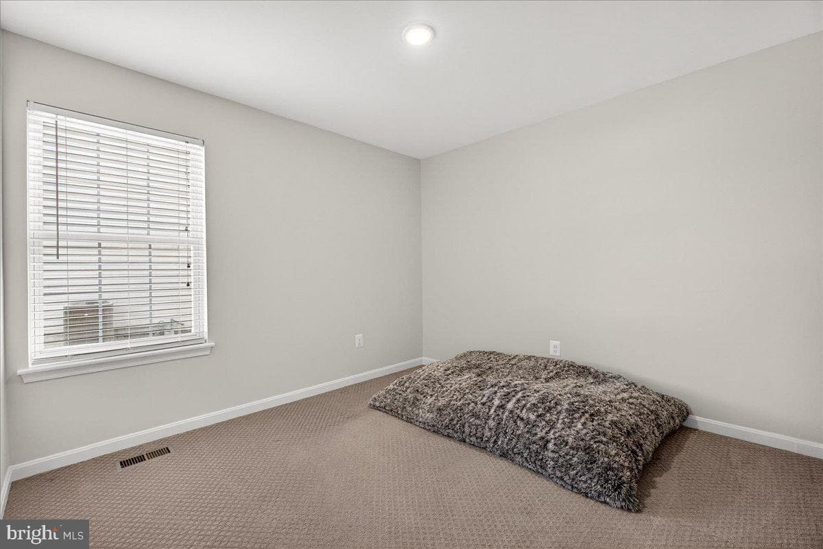 6303 Edgeware Court photo 10