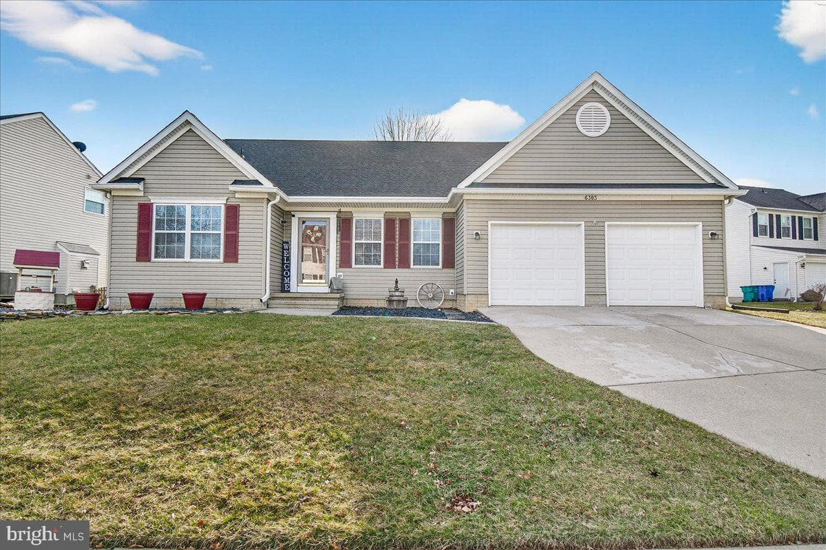 6303 Edgeware Court photo 4